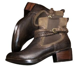 UGG Krewe Brown Leather Ankle Boot